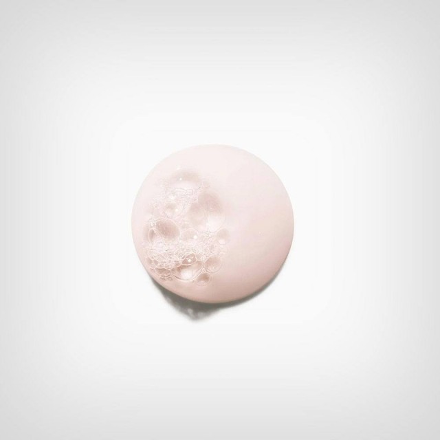 Kérastase Chroma Absolu hidrirajuća kupka 250ml (Dostava-kat) - www.prodajakozmetike.com Kérastase Chroma Absolu hidrirajuća kupka 250ml - Dostava-kat