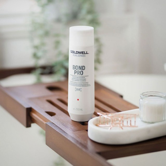 Goldwell Dualsenses Bond Pro Shampoo – šampon za slabu i lomljivu kosu 250ml (Tanka i svilena kosa) - www.prodajakozmetike.com Goldwell Dualsenses Bond Pro Shampoo – šampon za slabu i lomljivu kosu 250ml - Tanka i svilena kosa