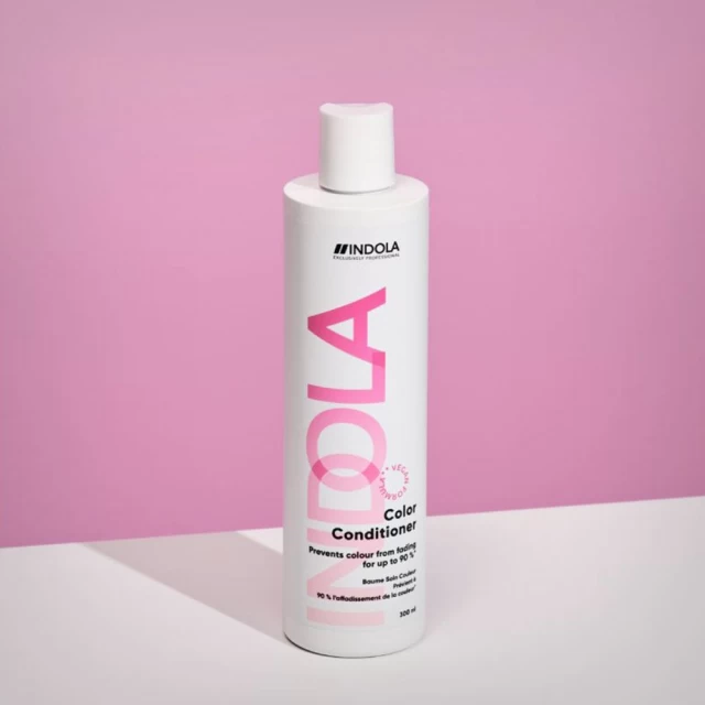 INDOLA Exclusively Professional Color regenerator 300ml - Nega farbane kose