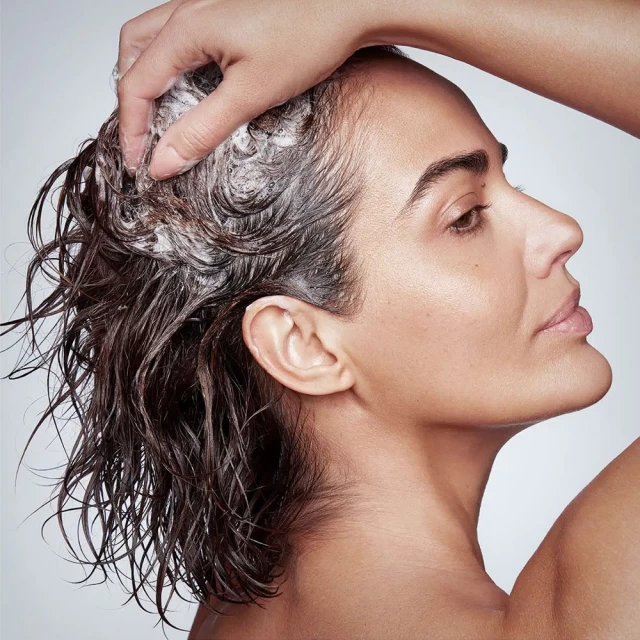 RevitaLash Thickening Shampoo 250ml – Šampon za puniju kosu - Tanka i svilena kosa