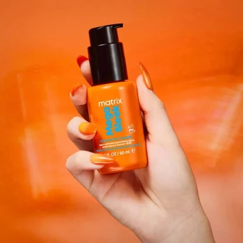 Matrix Mega Sleek Anti-Frizz termoaktivni serum za zaglađivanje kose 50 ml