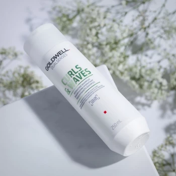 Goldwell Dualsenses Curls & Waves Hydrating Shampoo - šampon za kovrdže i talase 250ml